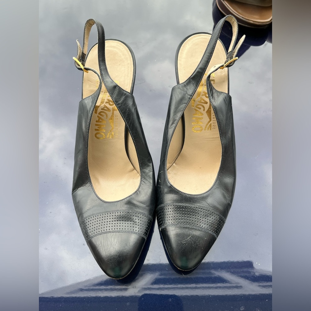 Salvatore Ferragamo 
Size 6.5.
Navy